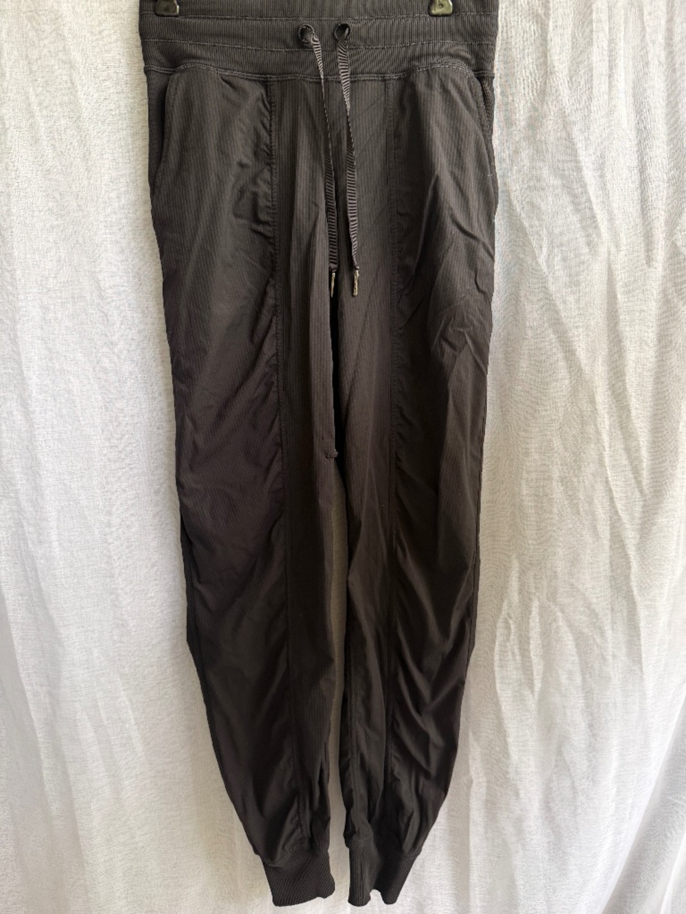 Lululemon Mid-Rise Full Length Joggers | Size 2 | Black Athleisure Sweatpants |